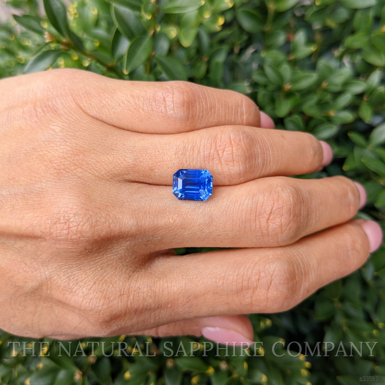 4.31 Ct. Blue Sapphire from Ceylon (Sri Lanka)