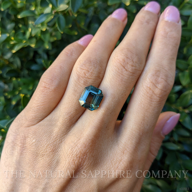 8.01 Ct. Bi Color / Parti Sapphire from Ceylon (Sri Lanka)