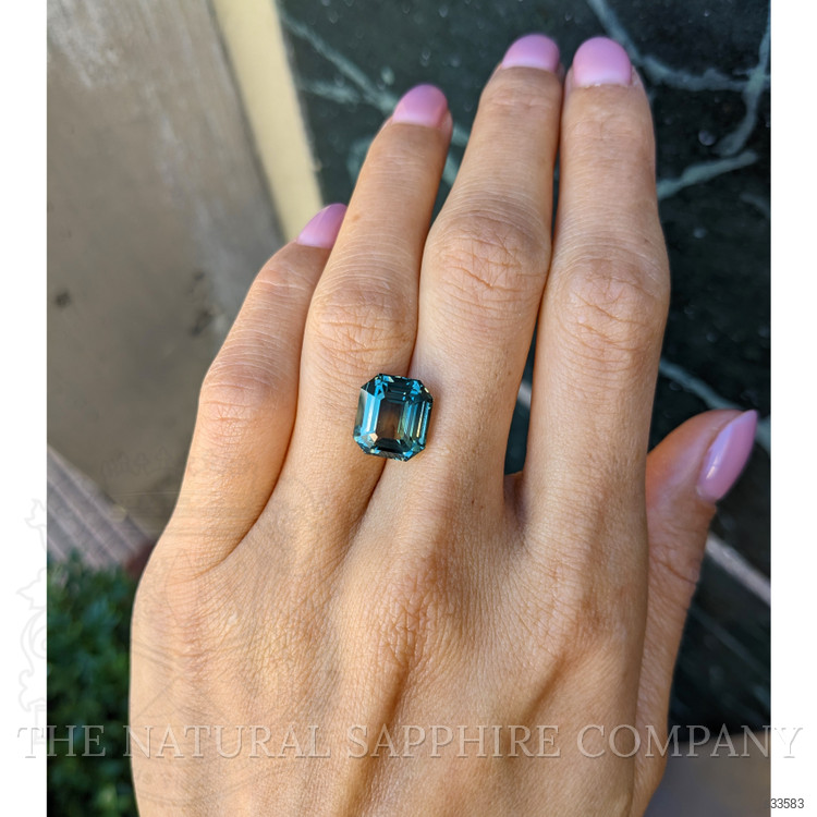 8.01 Ct. Bi Color / Parti Sapphire from Ceylon (Sri Lanka)