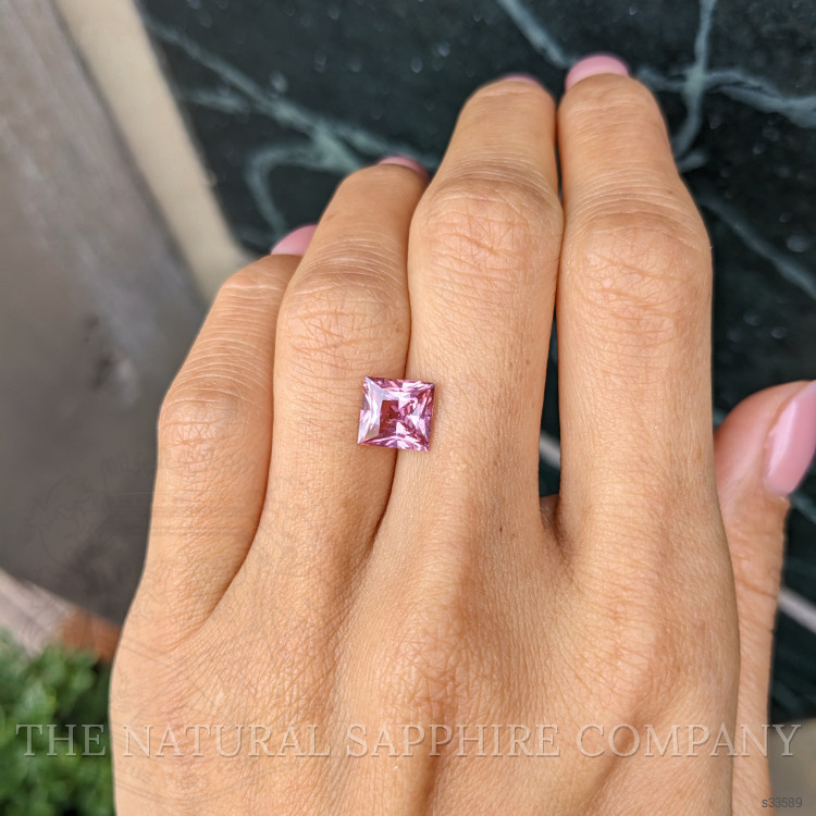 2.53 Ct. Pink Sapphire from Ceylon (Sri Lanka)