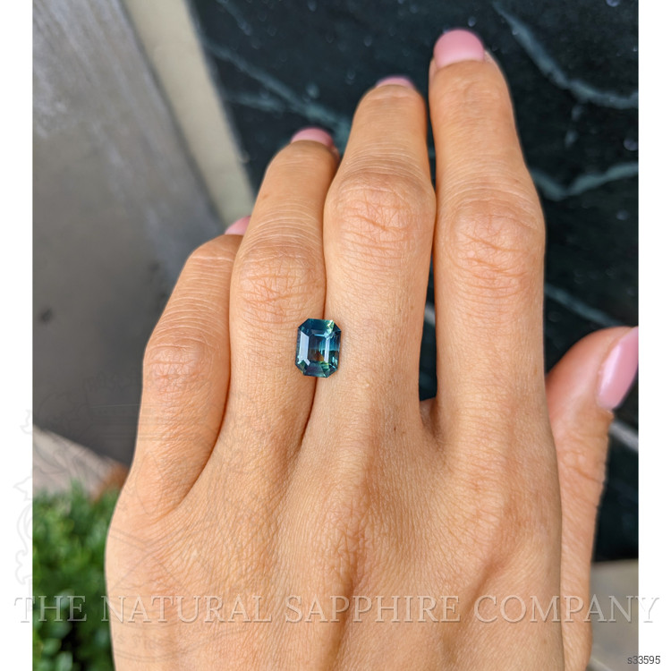 2.56 Ct. Bi Color Sapphire from Ceylon (Sri Lanka)