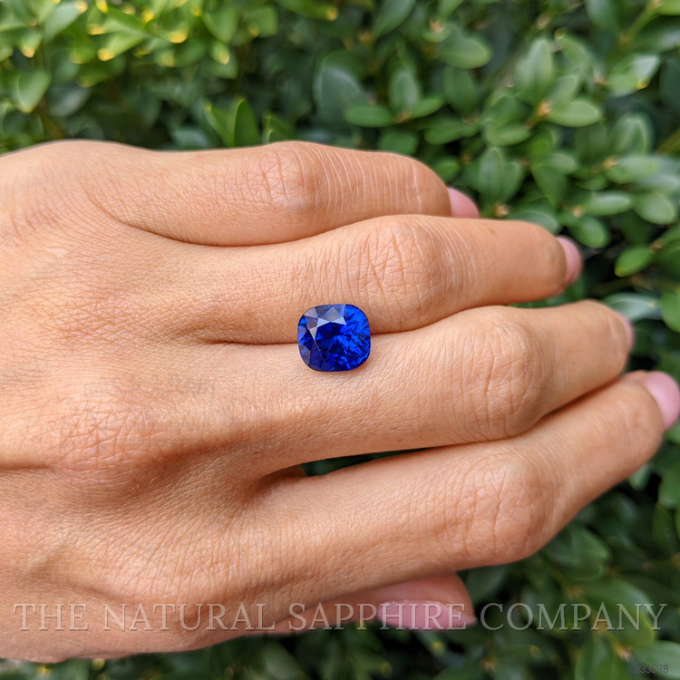 4.50 Ct. Blue Sapphire from Ceylon (Sri Lanka)