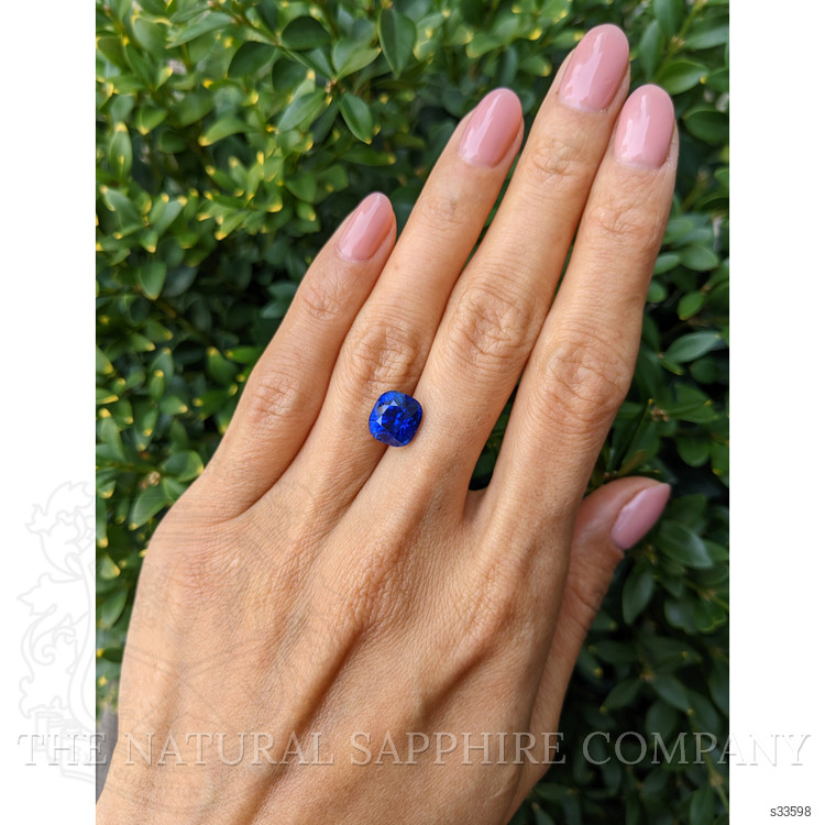 4.50 Ct. Blue Sapphire from Ceylon (Sri Lanka)