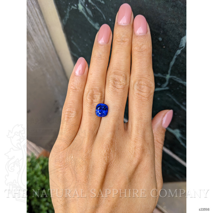 4.50 Ct. Blue Sapphire from Ceylon (Sri Lanka)