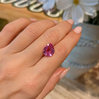4.25 Ct. Purplish Pink Sapphire from Ceylon (Sri Lanka) Life Style
