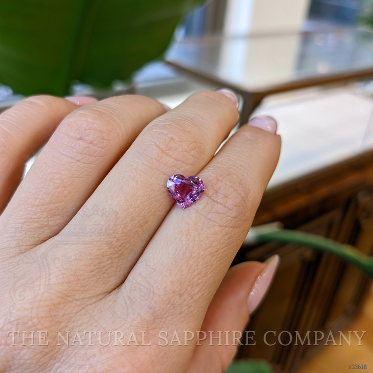 1.51 Ct. Pink Sapphire from Ceylon (Sri Lanka)