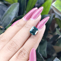 4.11 Ct. Greenish Blue Sapphire from Australia Life Style