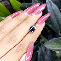 1.90 Ct. Bi Color Sapphire from Madagascar Life Style