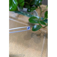 1.31 Ct. Bi Color Sapphire from Ceylon (Sri Lanka) Life Style