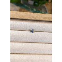 0.85 Ct. Bi Color Sapphire from Ceylon (Sri Lanka) Life Style