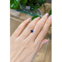 0.80 Ct. Bi Color Sapphire from Ceylon (Sri Lanka) Life Style