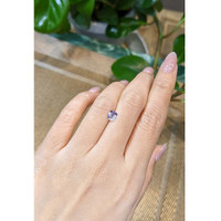0.89 Ct. Bi Color / Parti Sapphire from Ceylon (Sri Lanka) Life Style