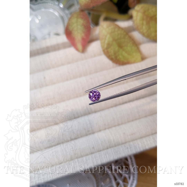 1.05 Ct. Purplish Pink Sapphire from Ceylon (Sri Lanka)