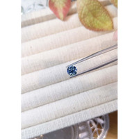 1.32 Ct. Blue Sapphire from Ceylon (Sri Lanka) Life Style