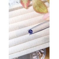 1.09 Ct. Purplish Blue Sapphire from Ceylon (Sri Lanka) Life Style