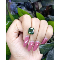 8.16 Ct. Yellowish Green Sapphire from Madagascar Life Style