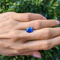 3.51 Ct. Blue Sapphire from Ceylon (Sri Lanka) Life Style