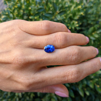 3.15 Ct. Blue Sapphire from Ceylon (Sri Lanka) Life Style