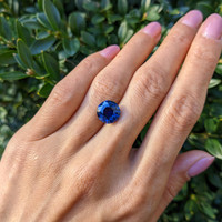 5.60 Ct. Blue Sapphire from Ceylon (Sri Lanka) Life Style