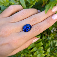 9.90 Ct. Blue Sapphire from Ceylon (Sri Lanka) Life Style