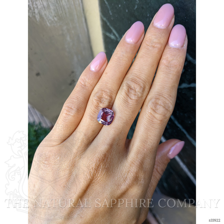 4.02 Ct. Purplish Pink Sapphire from Ceylon (Sri Lanka)