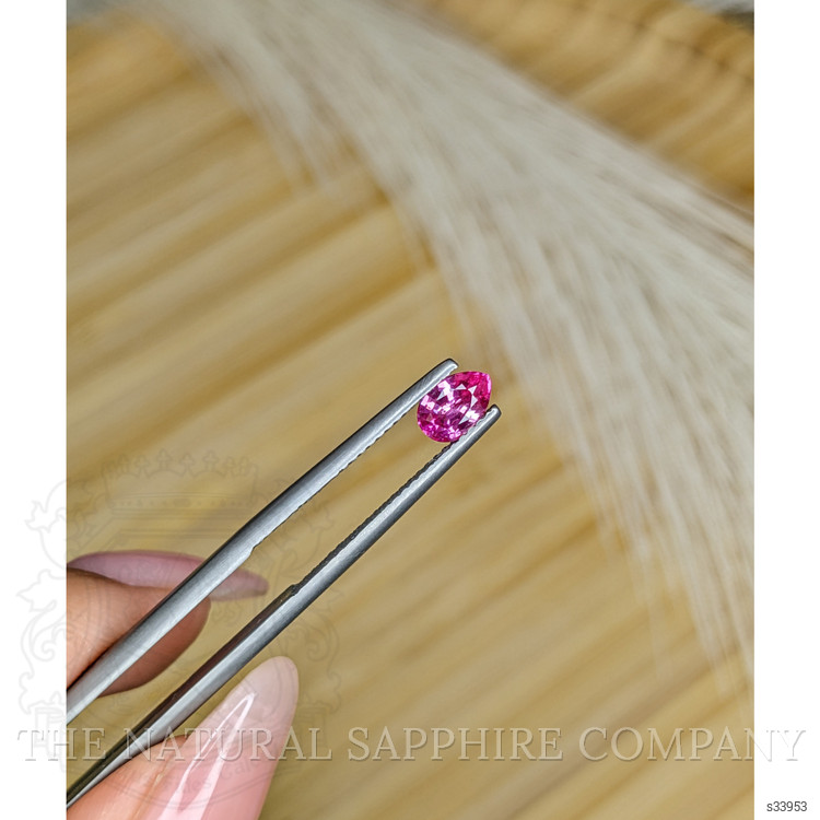 0.57 Ct. Reddish Pink Sapphire from Ceylon (Sri Lanka)