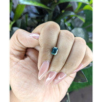 1.51 Ct. Bluish Green Sapphire from Madagascar Life Style