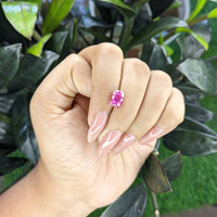 2.05 Ct. Pink Sapphire from Ceylon (Sri Lanka) Life Style