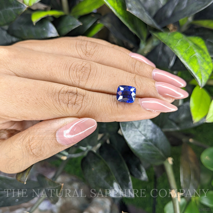 5.04 Ct. Blue Sapphire from Ceylon (Sri Lanka)