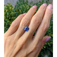 2.24 Ct. Blue Sapphire from Ceylon (Sri Lanka) Life Style