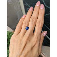 2.70 Ct. Blue Sapphire from Ceylon (Sri Lanka) Life Style
