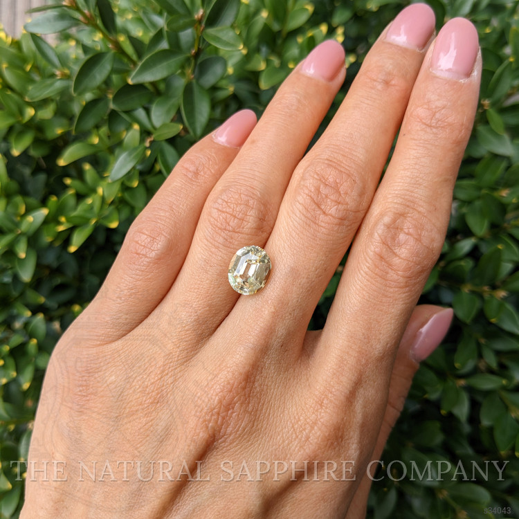 4.08 Ct. Yellow Sapphire from Ceylon (Sri Lanka)