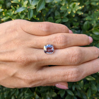 4.11 Ct. Pink Sapphire from Ceylon (Sri Lanka) Life Style