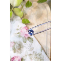 2.86 Ct. Blue Sapphire from Ceylon (Sri Lanka) Life Style