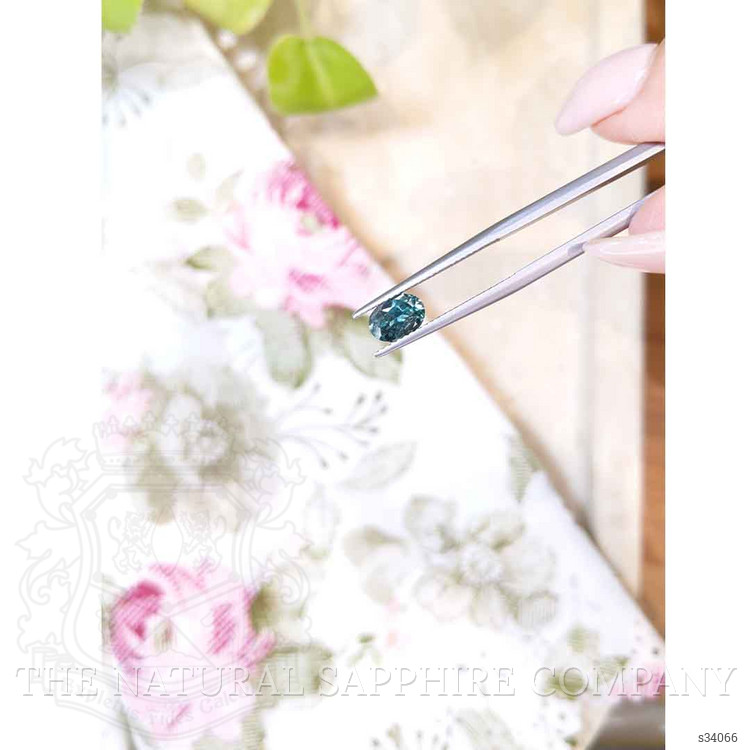 1.26 Ct. Greenish Blue Sapphire from Montana