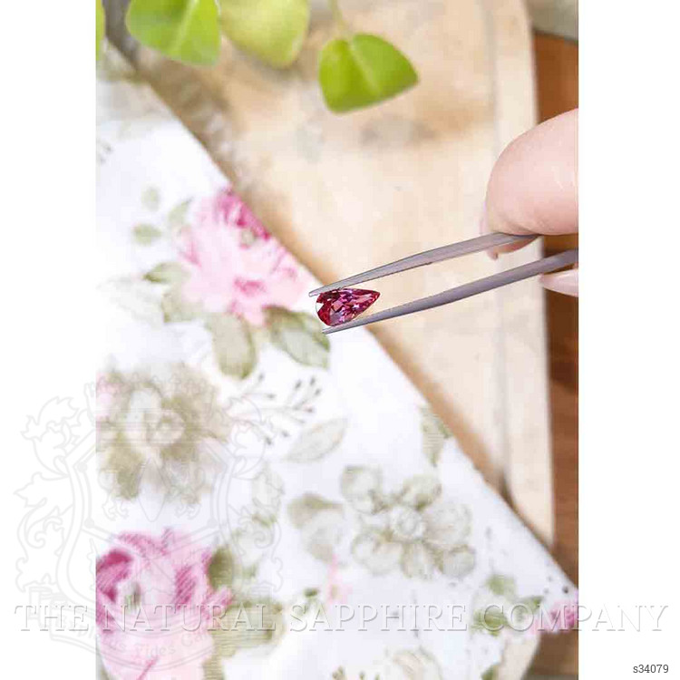 1.62 Ct. Pink Sapphire from Ceylon (Sri Lanka)