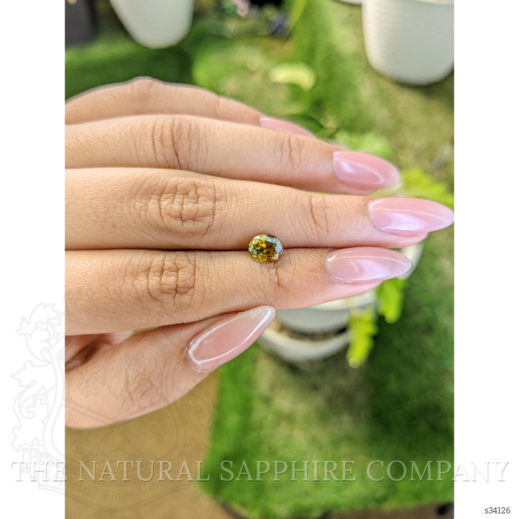 1.62 Ct. Bi Color Sapphire from Ceylon (Sri Lanka)