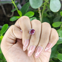 2.53 Ct. Purplish Pink Sapphire from Madagascar Life Style