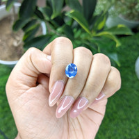 3.53 Ct. Blue Sapphire from Ceylon (Sri Lanka) Life Style