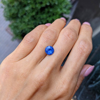 2.43 Ct. Blue Sapphire from Ceylon (Sri Lanka) Life Style