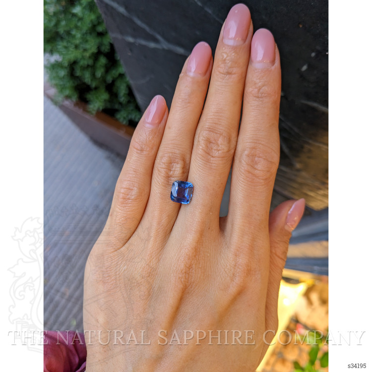 3.05 Ct. Blue Sapphire from Ceylon (Sri Lanka)