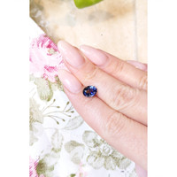 2.20 Ct. Bi Color Sapphire from Ceylon (Sri Lanka) Life Style