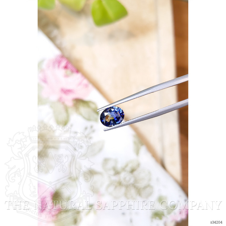 2.20 Ct. Bi Color Sapphire from Ceylon (Sri Lanka)