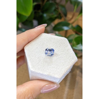 2.53 Ct. Bi Color / Parti Sapphire from Ceylon (Sri Lanka) Life Style