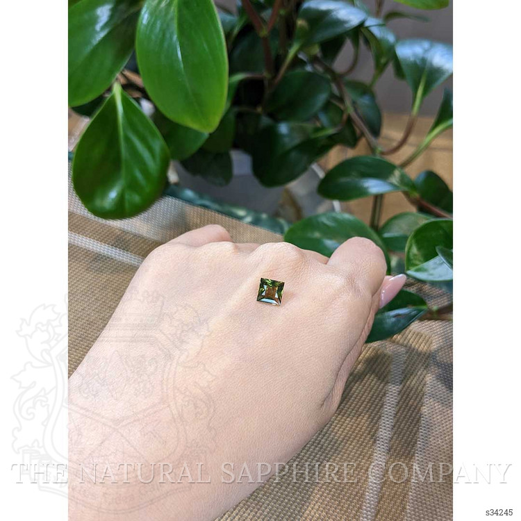 2.04 Ct. Bi Color / Parti Sapphire from Madagascar
