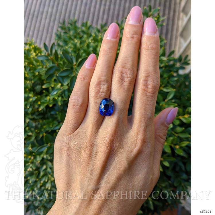 9.14 Ct. Blue Sapphire from Ceylon (Sri Lanka)