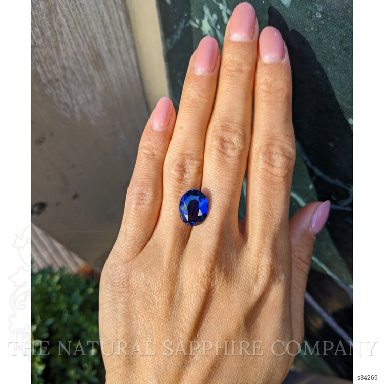 9.04 Ct. Blue Sapphire from Ceylon (Sri Lanka)