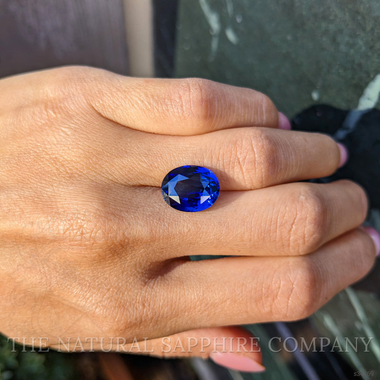 9.04 Ct. Blue Sapphire from Ceylon (Sri Lanka)