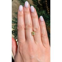 3.06 Ct. Yellow Sapphire from Ceylon (Sri Lanka) Life Style