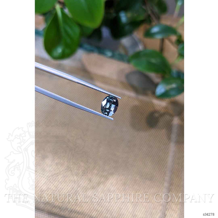 3.28 Ct. Bi Color Sapphire from Ceylon (Sri Lanka)